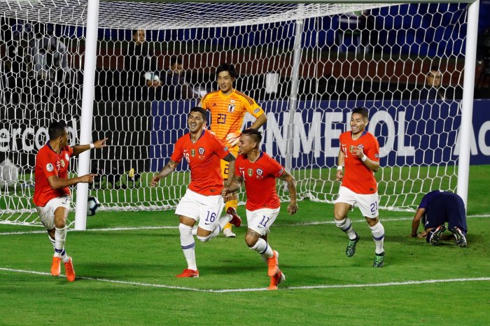 Chile muestra su oficio para golear 4-0 a un joven seleccionado japonés