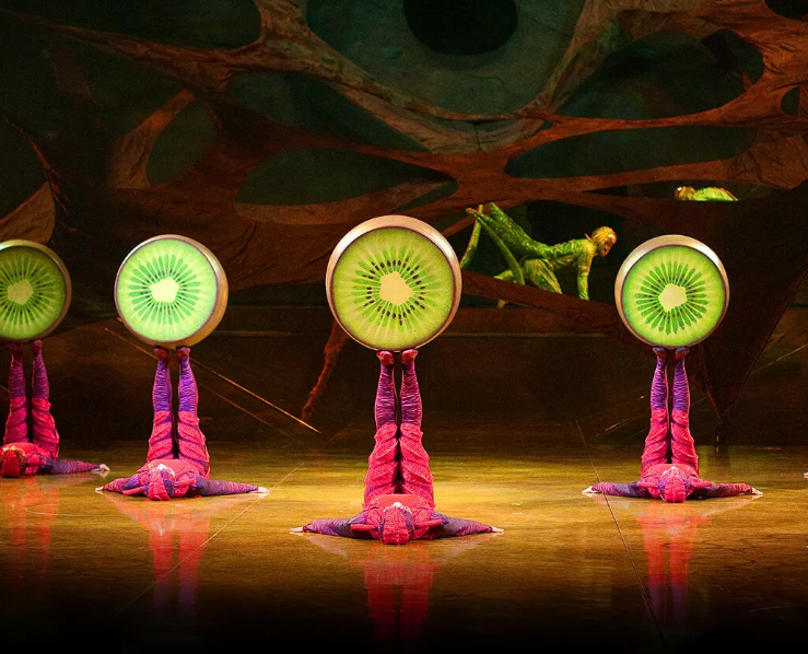 Colorido ecosistema en el Cirque du Soleil 