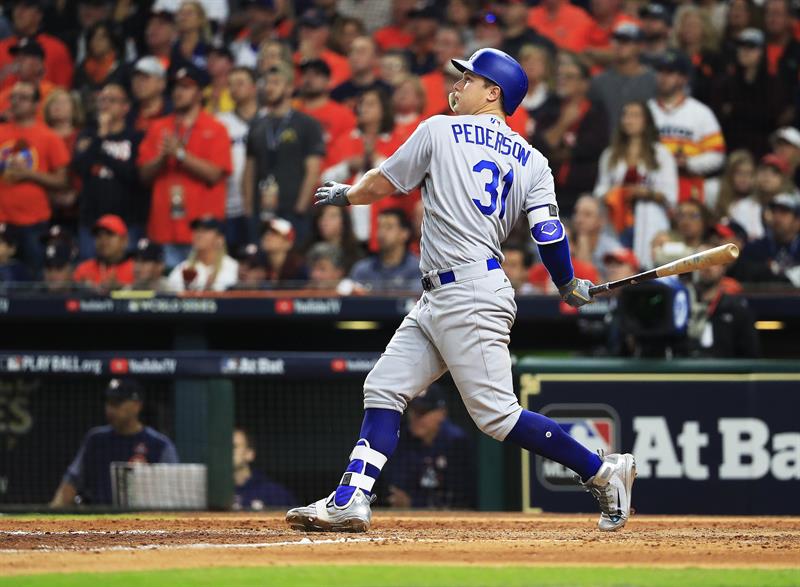 Dodgers destrozan a Astros y llevan Serie Mundial a Los Ángeles