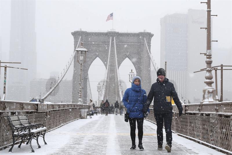 Long Island en alerta por la llegada de fuerte tormenta invernal