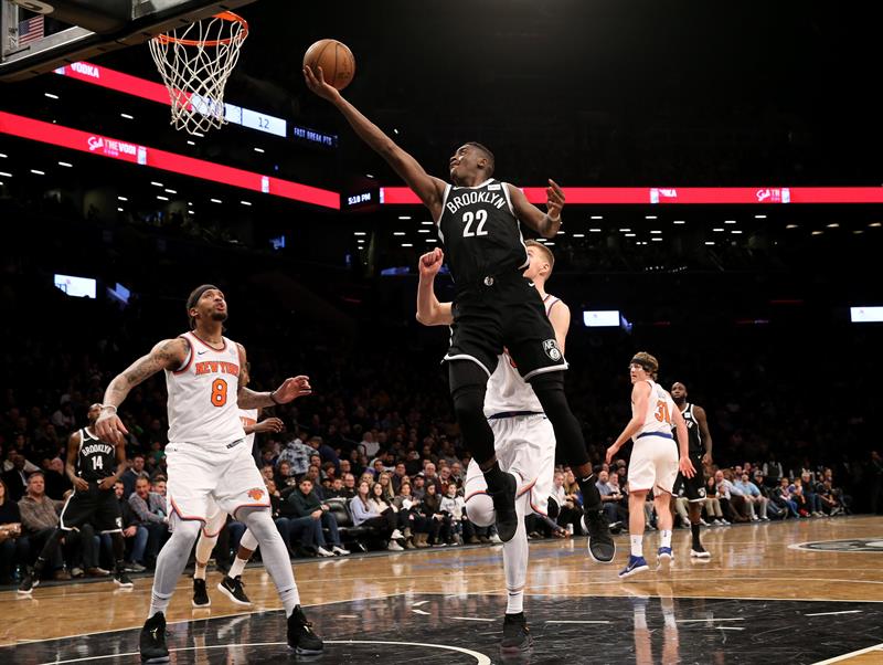Nets pierden ante Knicks en el clásico neoyorquino