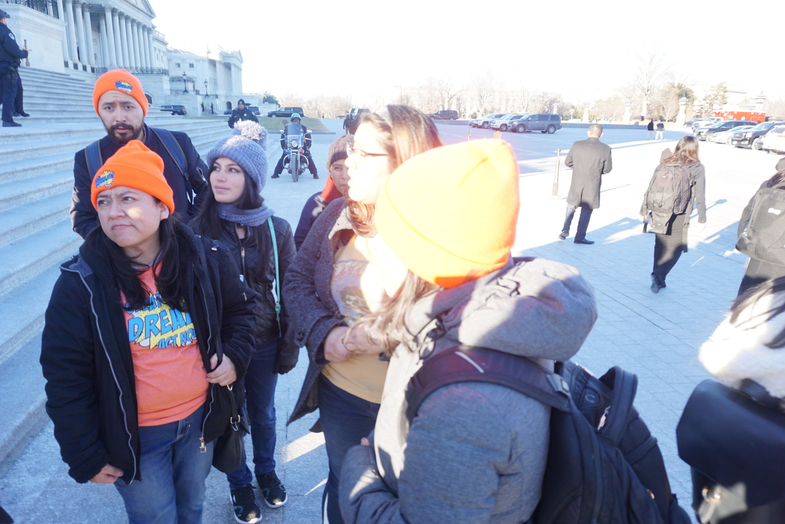 Líderes salvadoreños y haitianos se movilizan a Washington DC para defender el TPS y DACA