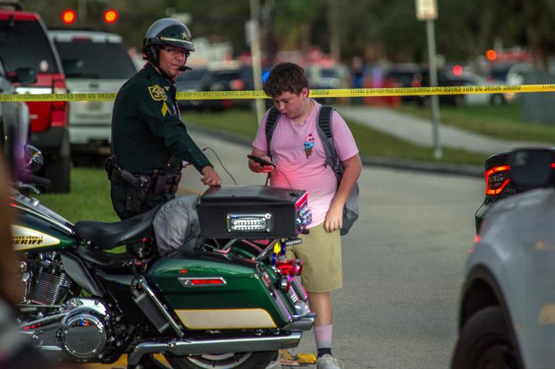 Prisión sin fianza para autor de tiroteo en escuela de Florida