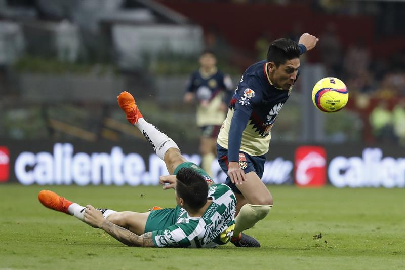 Colombiano Uribe deja líder al América en el Clausura mexicano