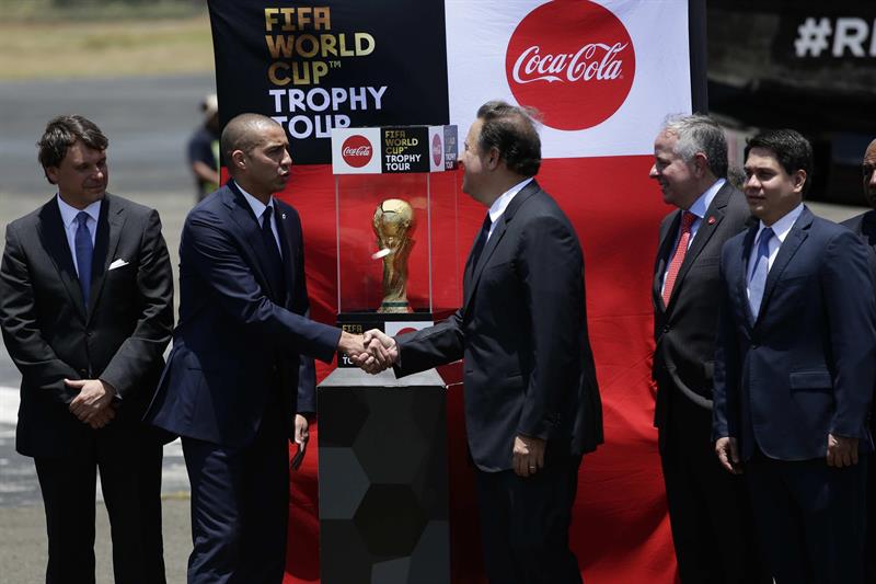El trofeo del Mundial cautiva al continente y visita Nueva York