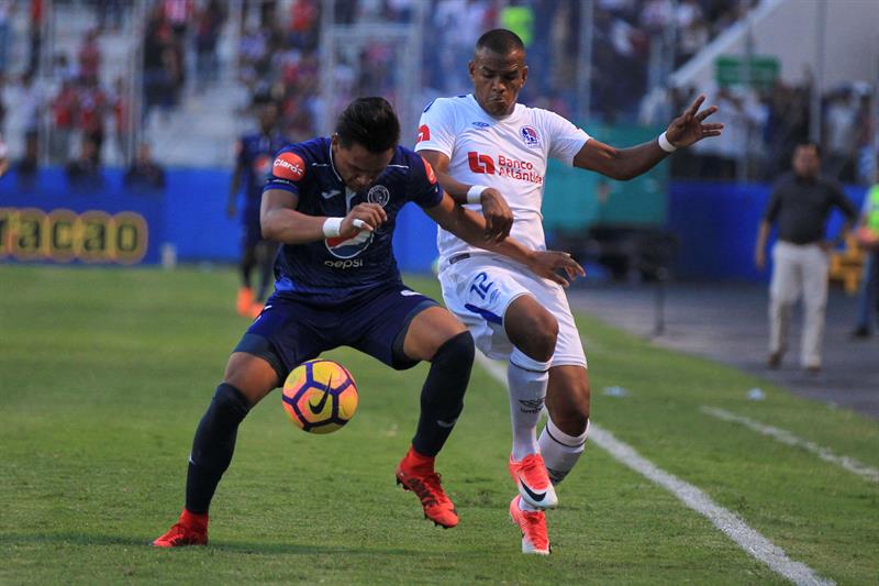 Honduras: Olimpia y Motagua empatan en la ida