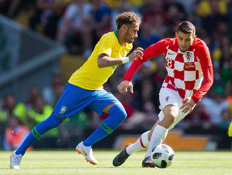 Neymar regresa la sonrisa a Brasil que vence 2-0 a Croacia (Fotos y Video)