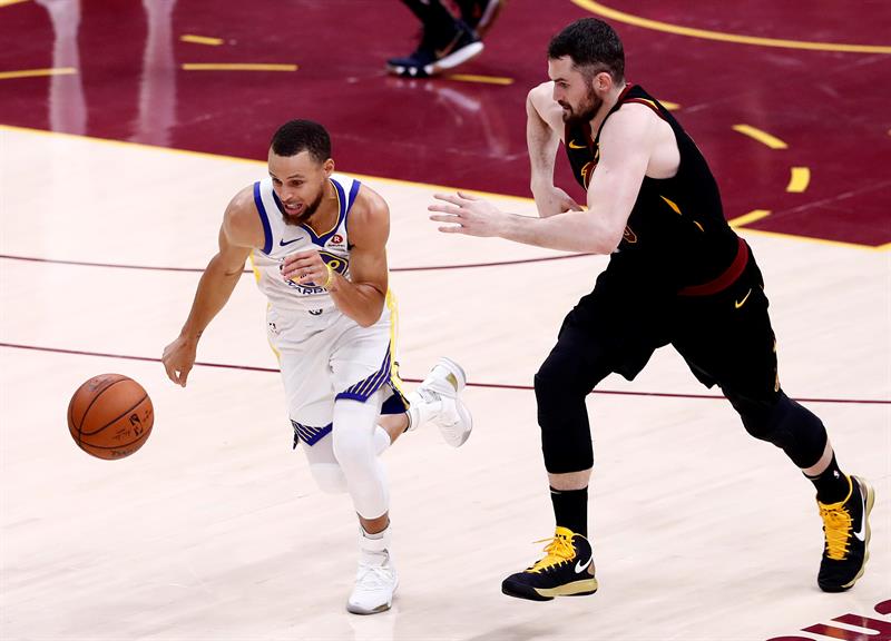 Curry y Durant dan nuevo título de la NBA a unos Warriors de dinastía