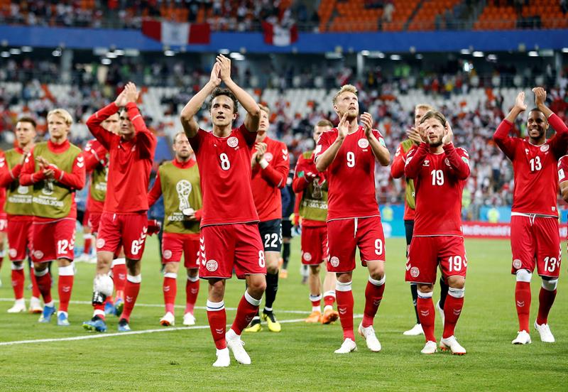 Perú no pudo meterla y Dinamarca se queda con el triunfo (Fotos y Video)