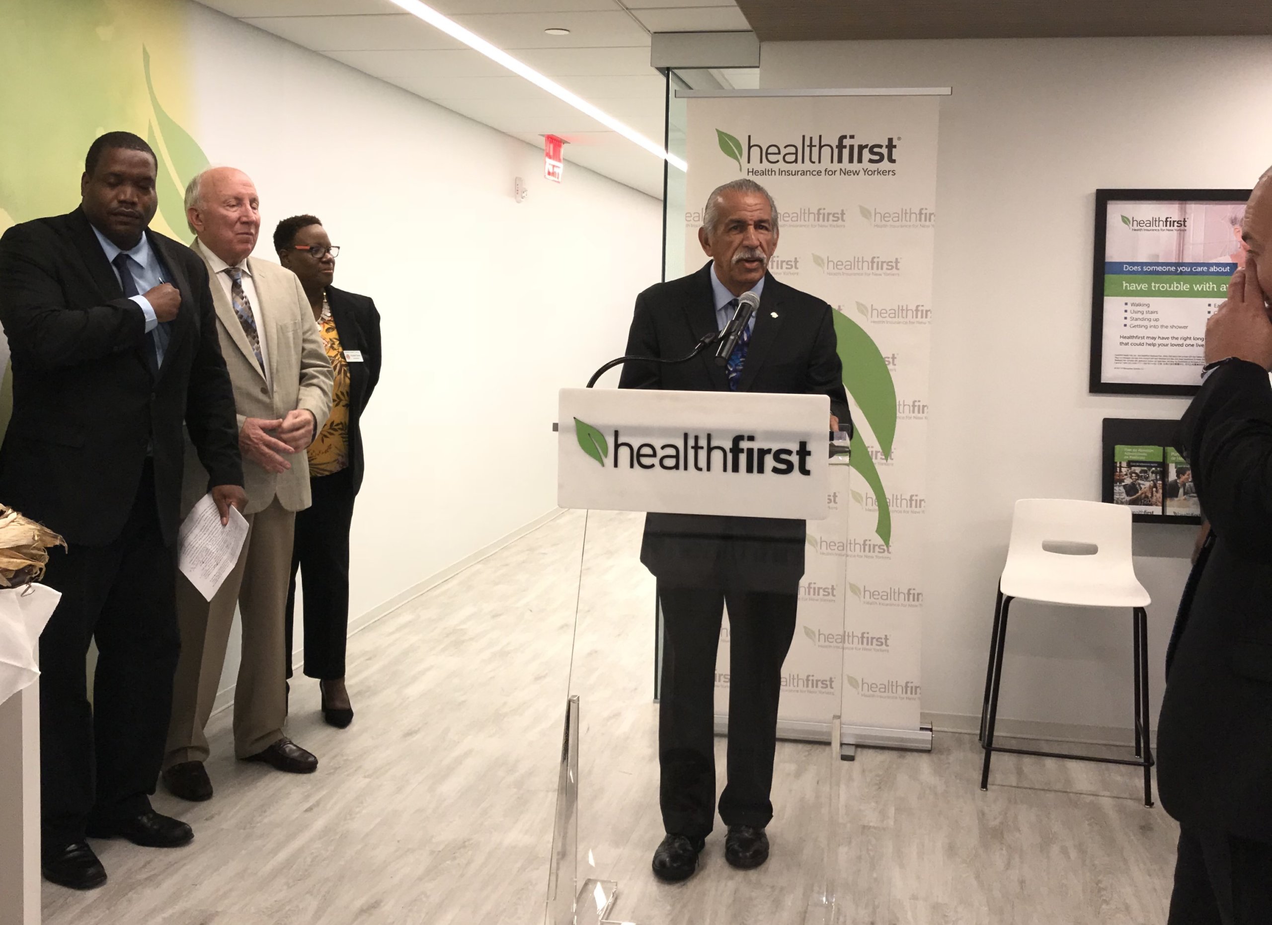 Healthfirst inaugura nueva oficina comunitaria en Hempstead (Fotos)