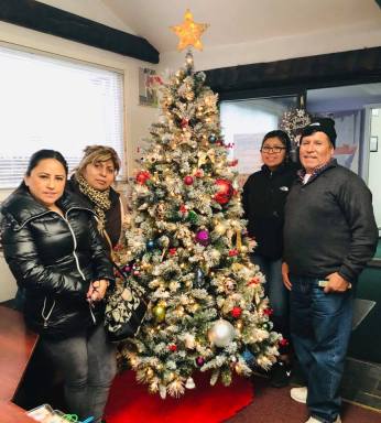 Fundadores del Festival de Comida Peruana SUMAQ organizaron chocolatada navideña