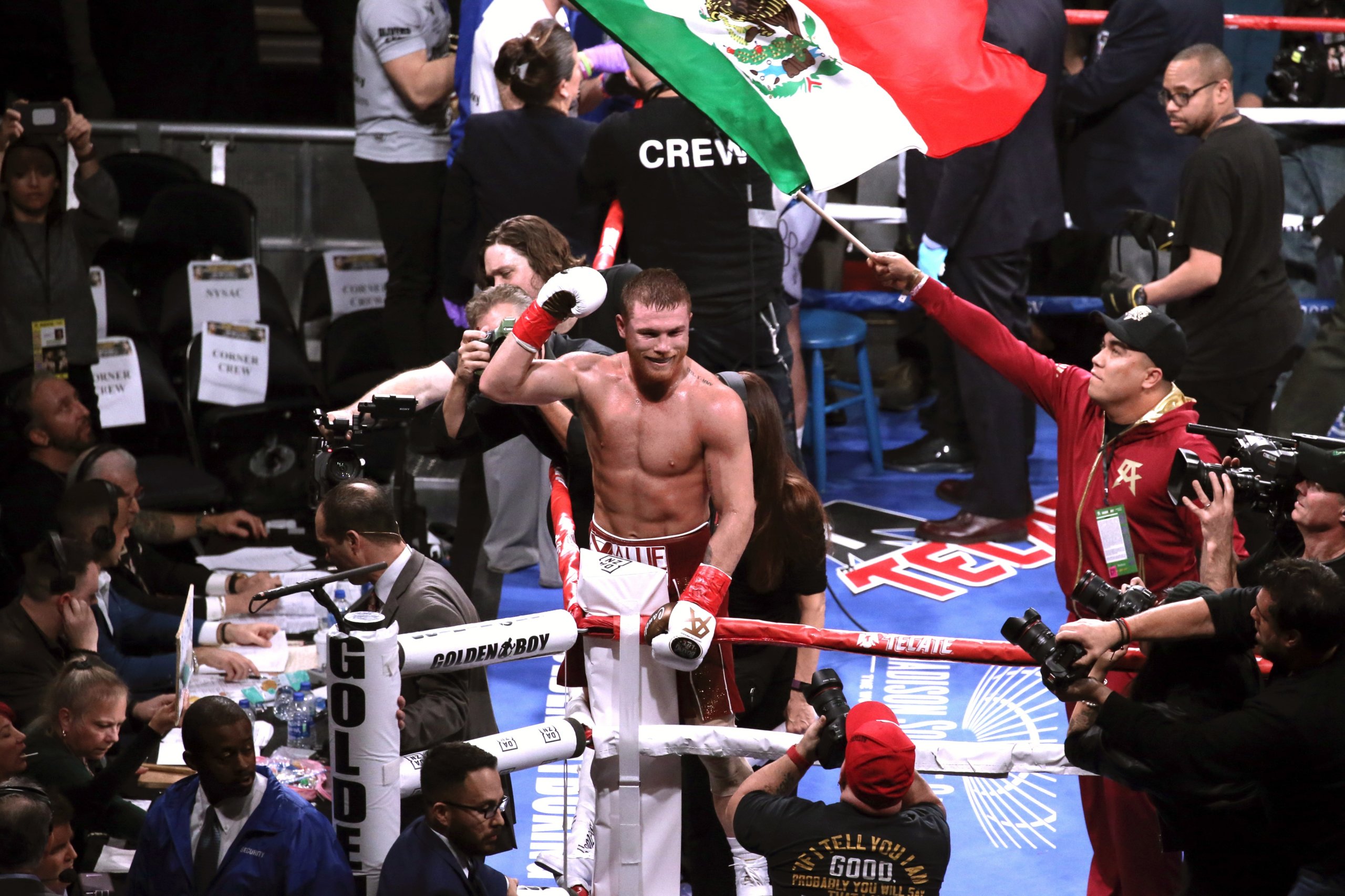 Mexicano 'Canelo' Álvarez, un prisionero voluntario con poca credibilidad