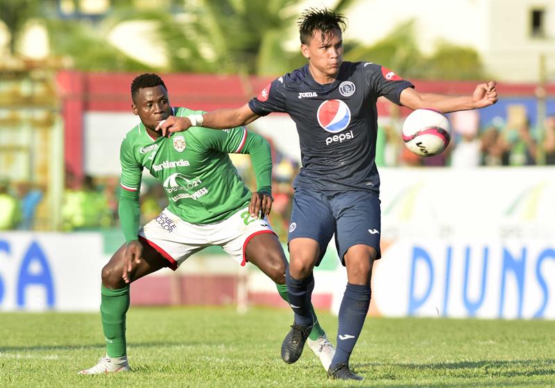 Marathón vence al Motagua y es líder invicto en Honduras