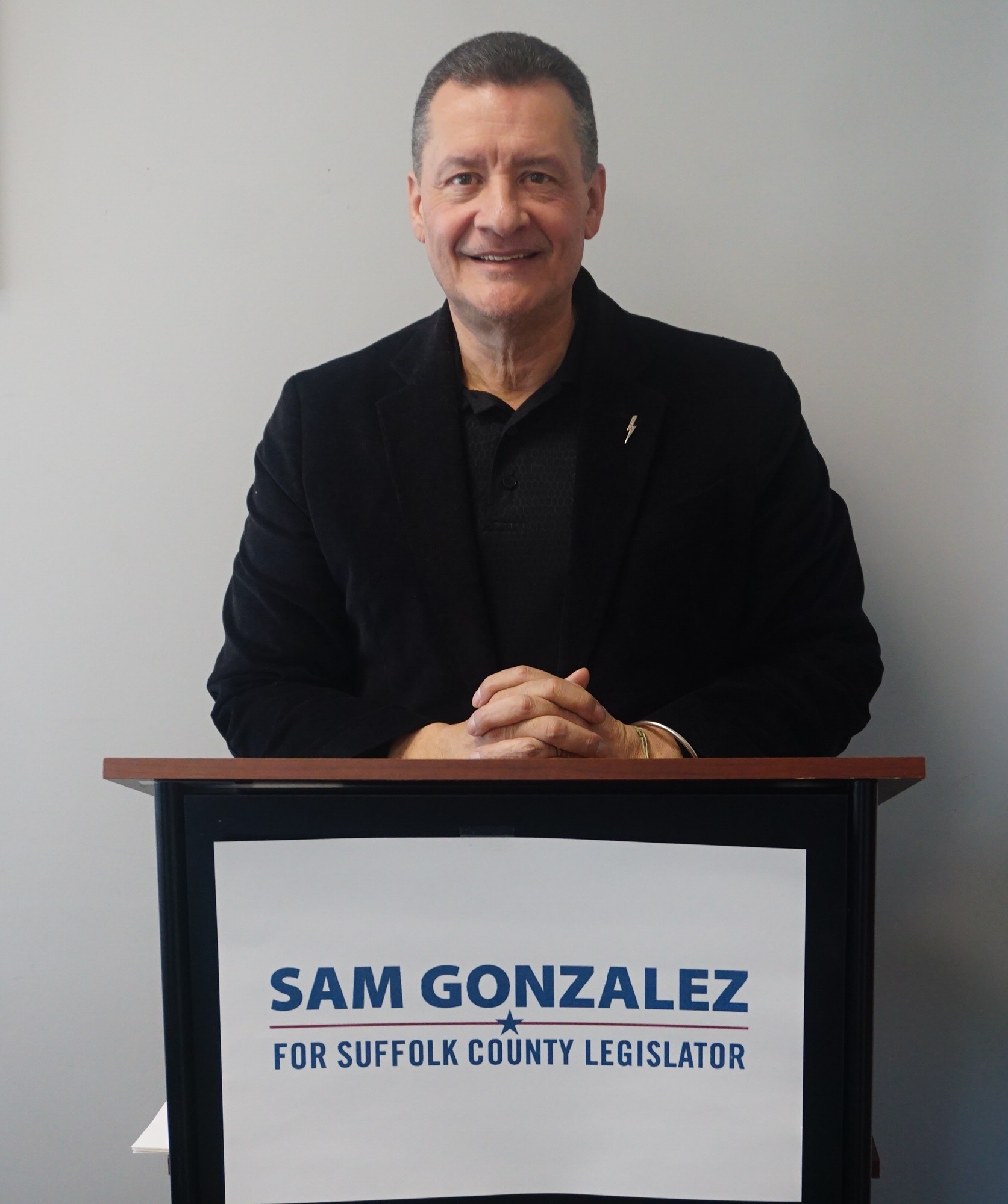 Demócrata Sammy González busca ser legislador del 9no. Distrito de Suffolk