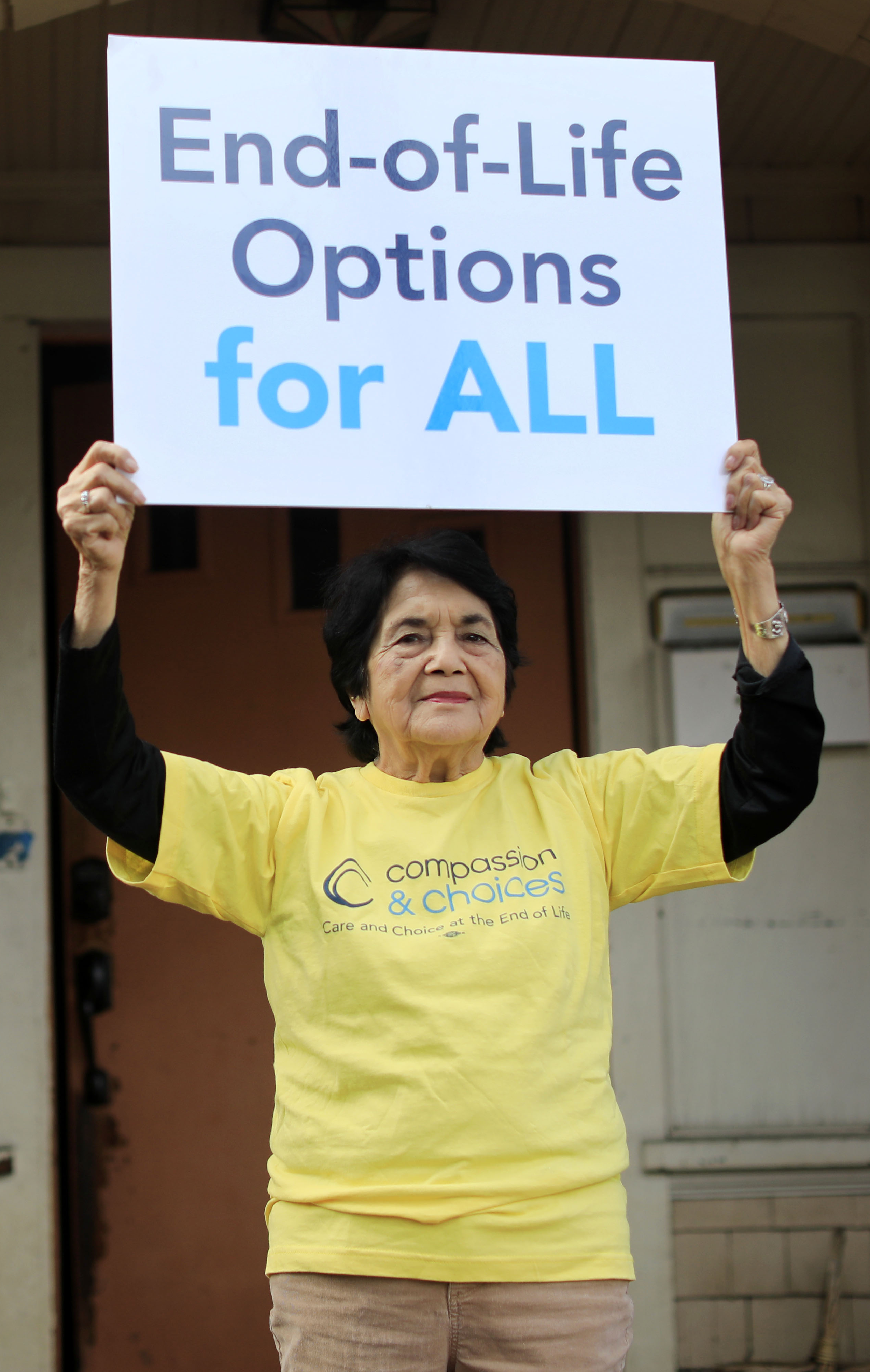 Dolores Huerta se une a campaña a favor de personas con enfermedades terminales