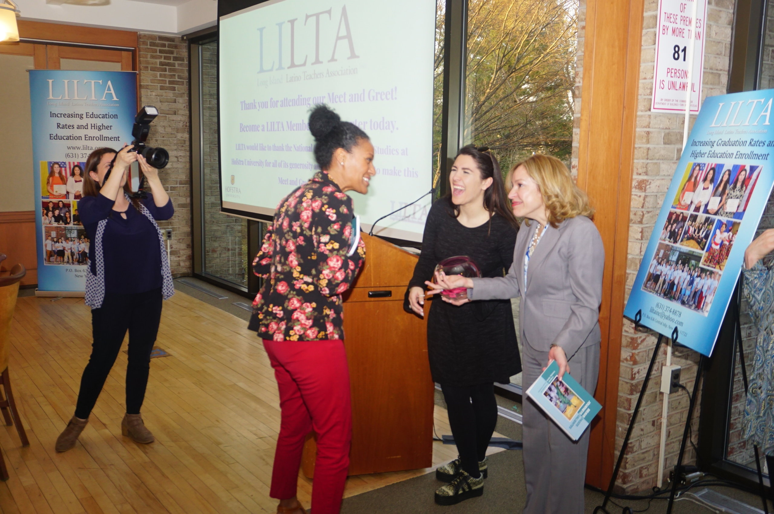 LILTA fortalece su compromiso reuniendo a educadores y a la comunidad