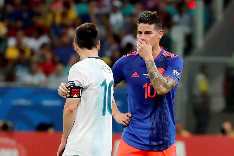 Colombia blanquea 2-0 a Argentina y aumenta la frustración de Messi