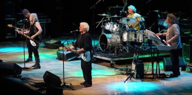 Leyendas rockeras de Woodstock se presentan en Long Island