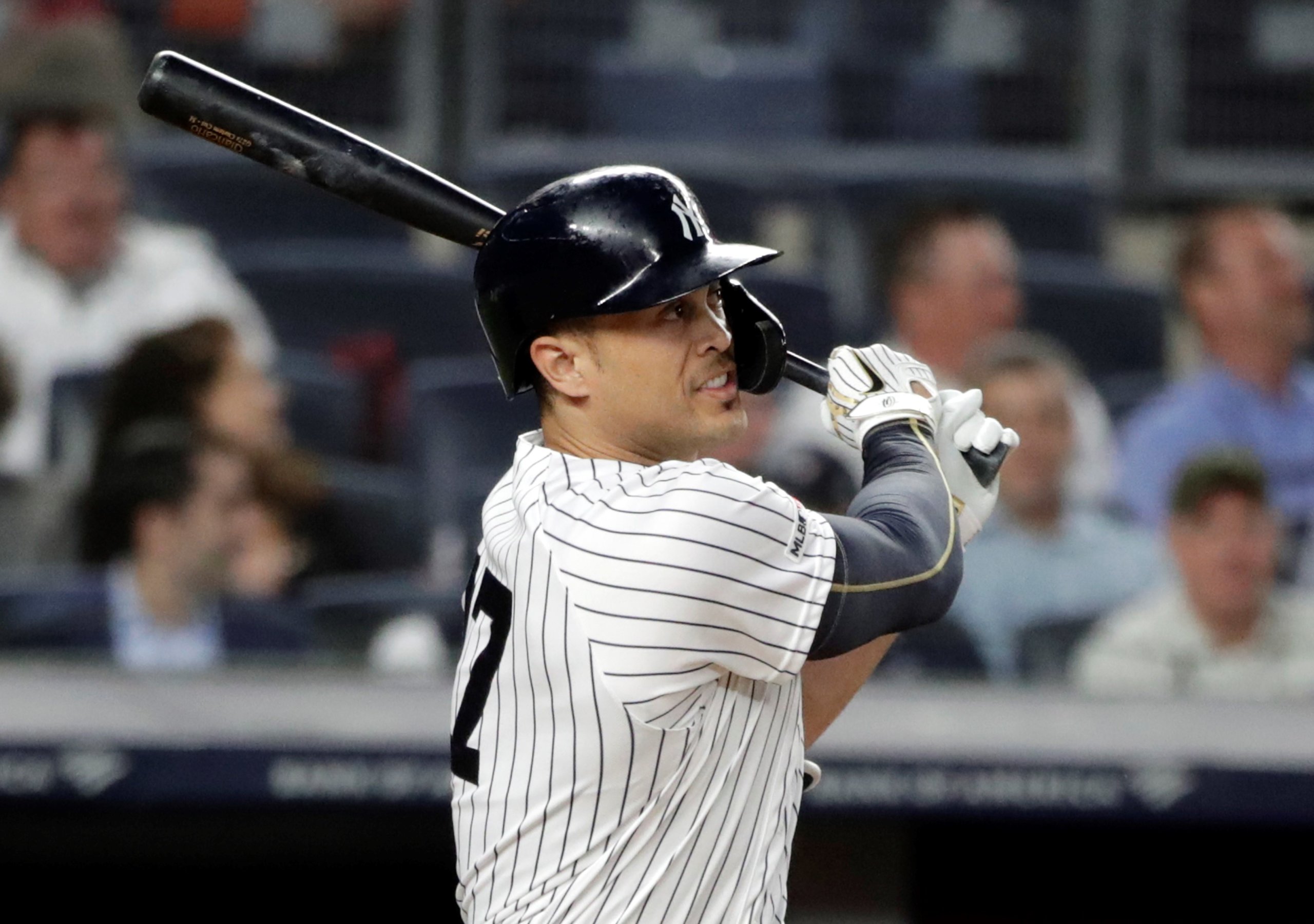 Stanton jonronea en triunfo de los Yankees sobre los Azulejos