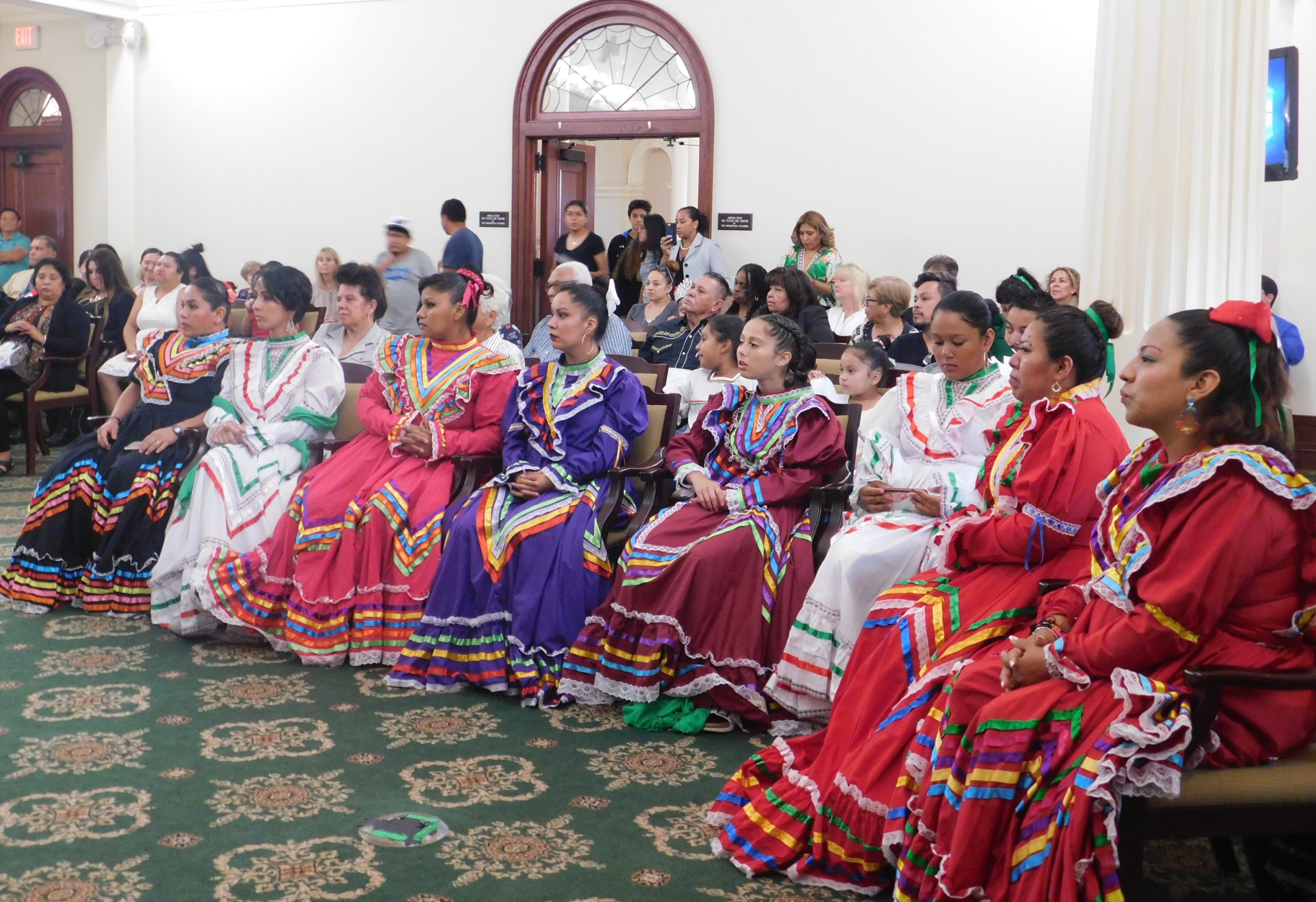 Comunidad mexicana en Nassau celebra la Independencia de México (Fotos y Videos)