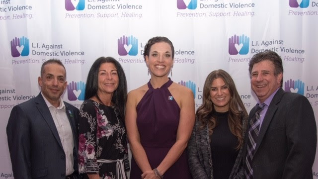 LIADV celebró exitosa Gala contra la Violencia Doméstica en Long Island