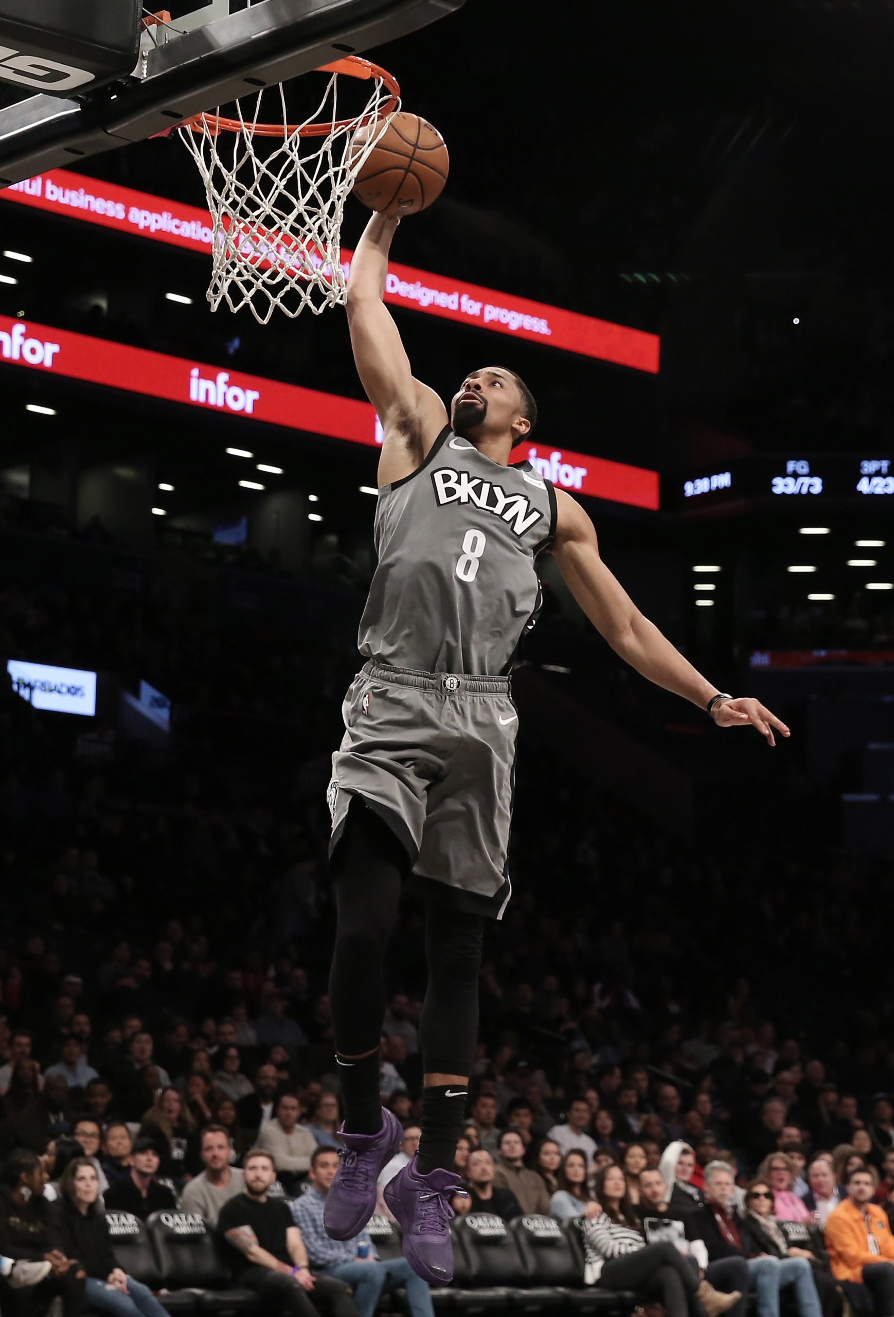 Dinwiddie brilla y Brooklyn Nets ganan clásico a New York Knicks