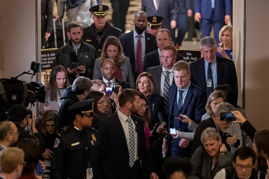 Cámara de Representantes aprueba el juicio político contra el presidente Trump