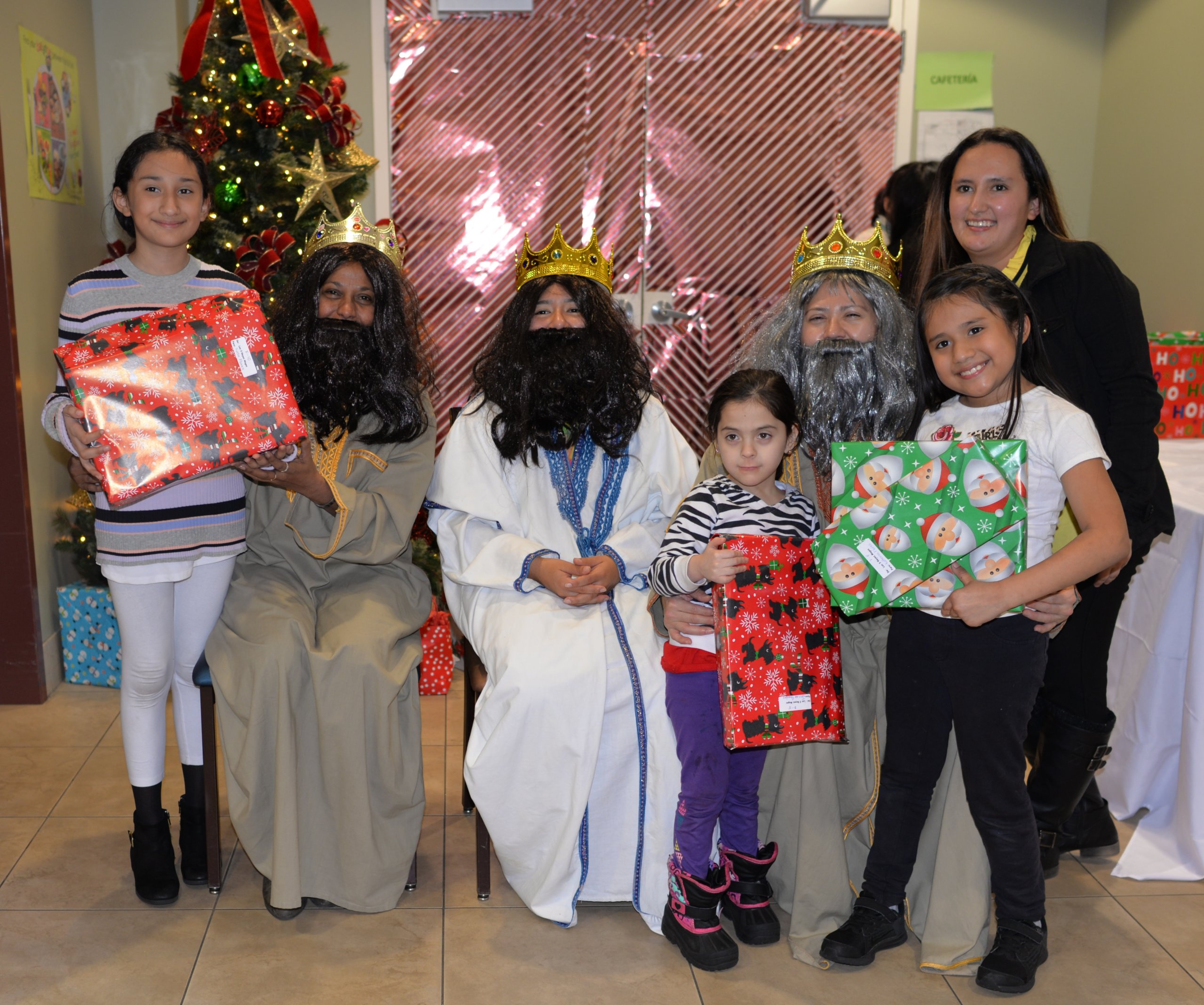 Linda celebración del Día de los Reyes Magos en Círculo de la Hispanidad