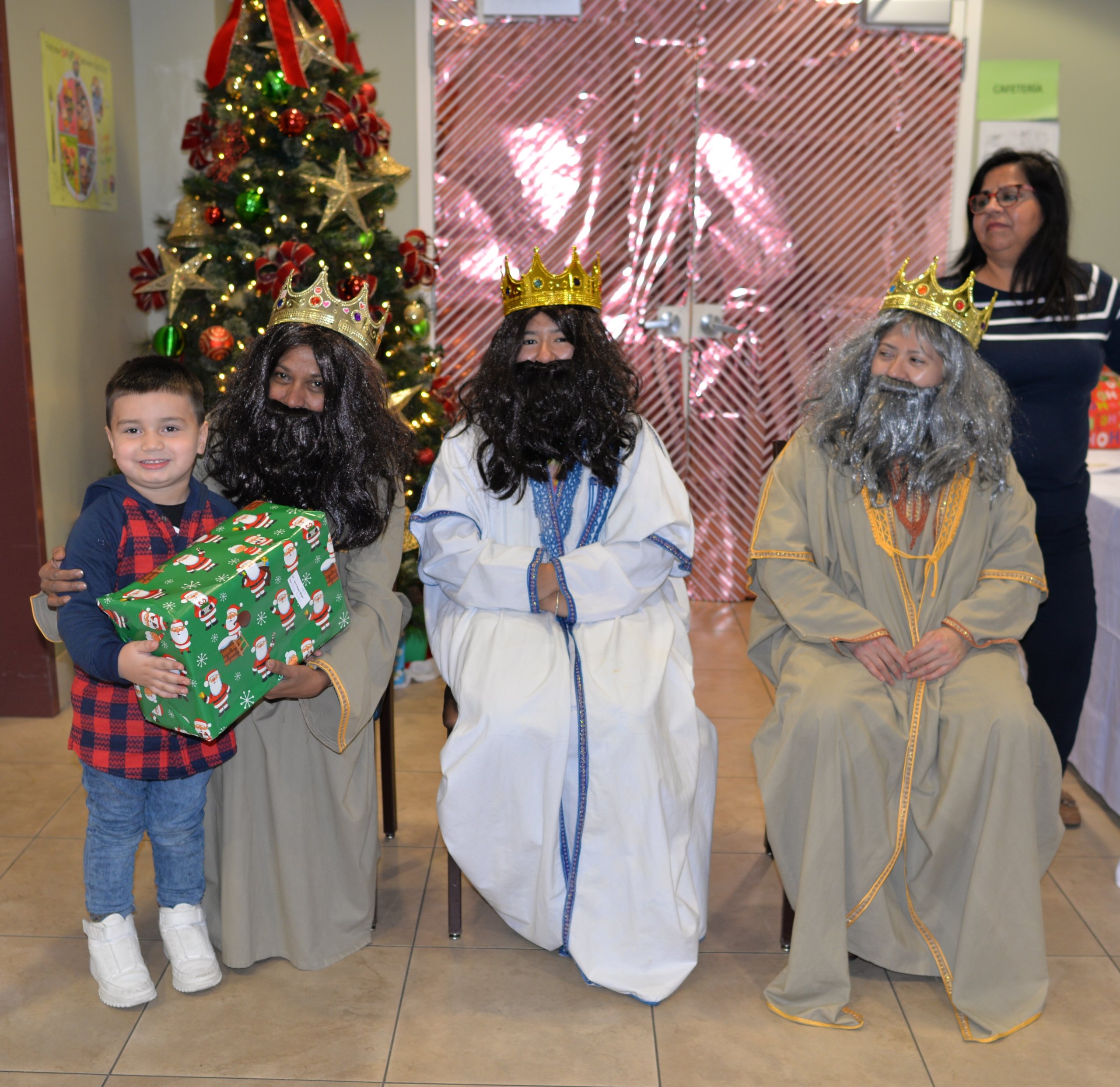 Linda celebración del Día de los Reyes Magos en Círculo de la Hispanidad