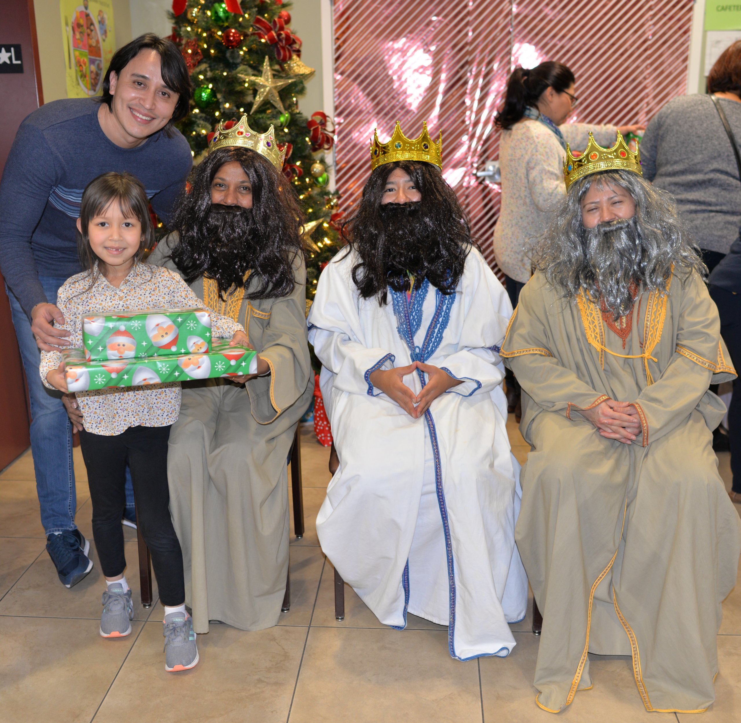 Linda celebración del Día de los Reyes Magos en Círculo de la Hispanidad