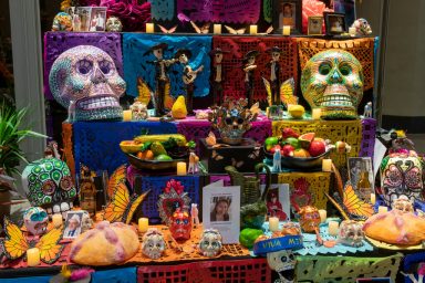 Celebra el Día de los Muertos desde casa con el Museo Nacional del Indígena Americano