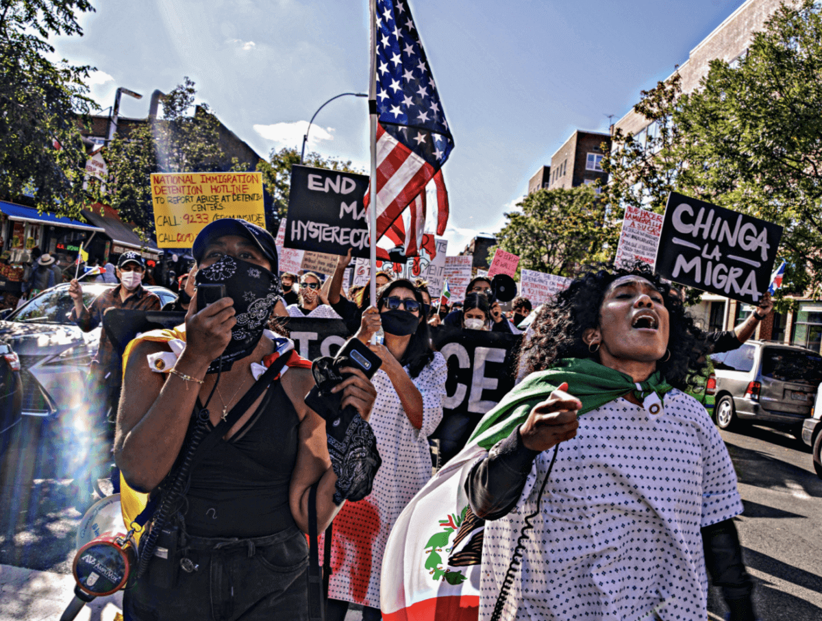 Manifestantes piden acabar con ICE durante protesta en Jackson Heights