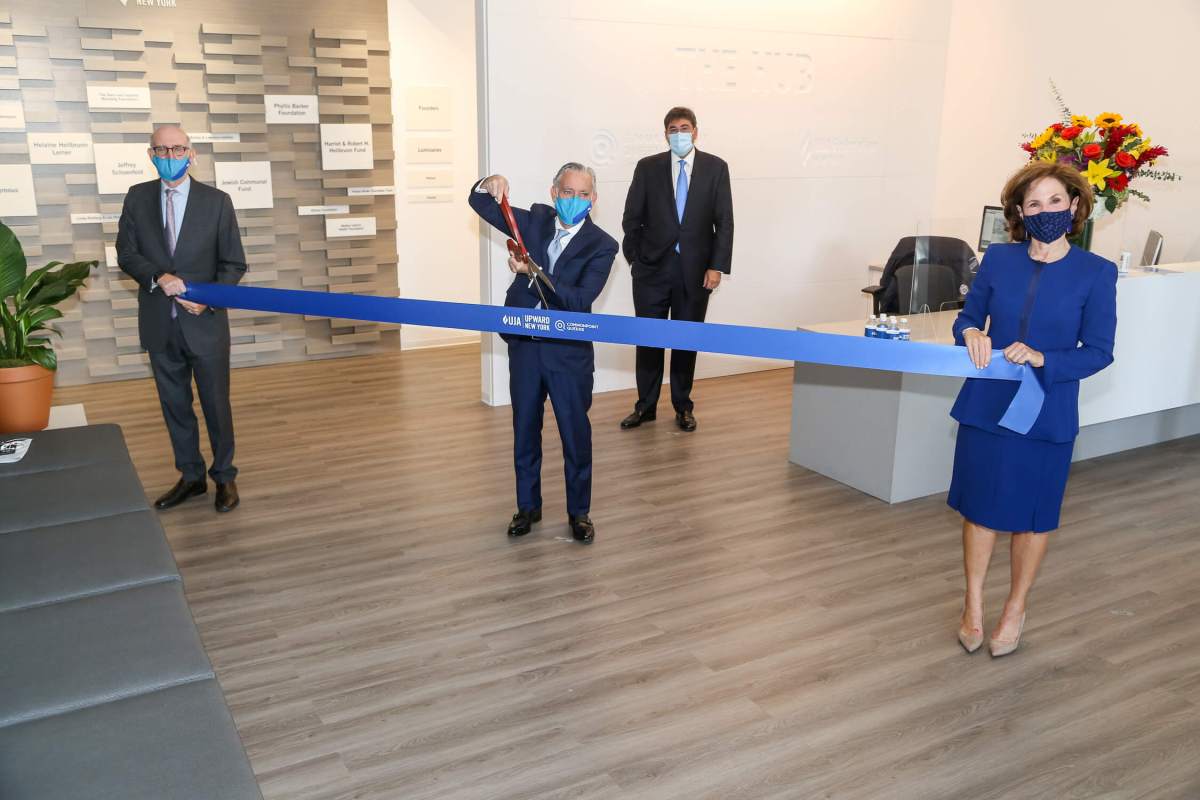 Inauguran espacio para recursos laborales «Queens Hub»