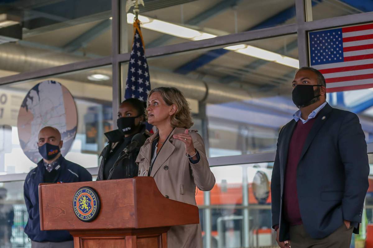 Renovaciones completadas en el Rosa Parks Transit Center de Hempstead