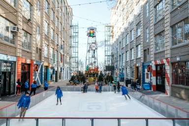 ¡NAVIDAD FAMILIAR! Abren Pistas de Patinaje Navideñas en Brooklyn