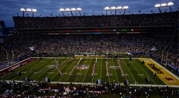 Advierten que las fiestas en el Super Bowl propagarán el COVID-19