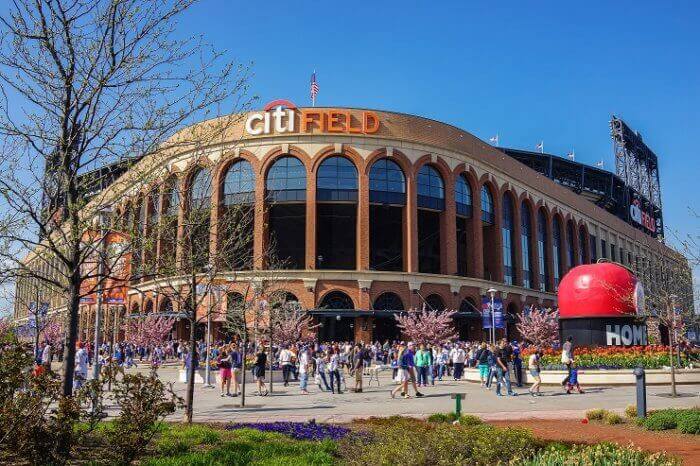 Abren gran Centro de Vacunación en estadio Citi Field