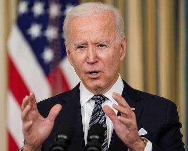 Biden clama por un control de armas más estricto después de tiroteos en Georgia y Colorado