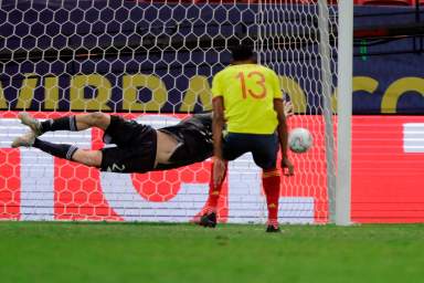 Argentina elimina en penales a Colombia y va por el título de Copa América 2021