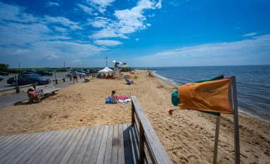 Playas del Town de Islip abiertas para el verano