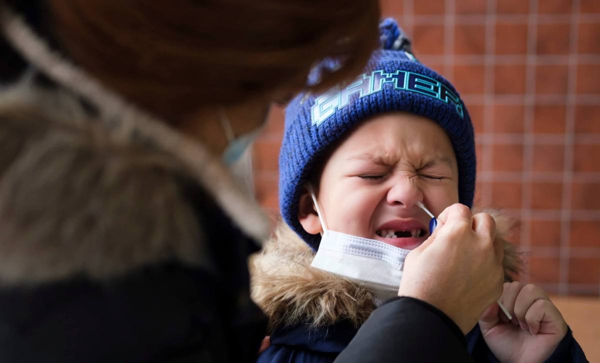 Campaña 'Juntos sí podemos' busca vacunar contra Coronavirus a más niños hispanos