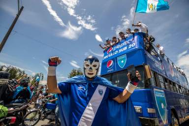 Guatemaltecos aclaman a su Selección Sub'20 tras conseguir boleto al Mundial