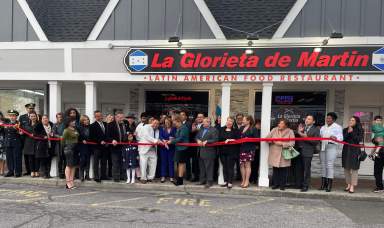 La Glorieta de Martin abre sus puertas ofreciendo rico sabor y apoyo comunitario