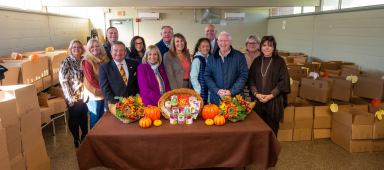 IslipFood4Hope marca Récord recibiendo Donaciones en Thanksgiving