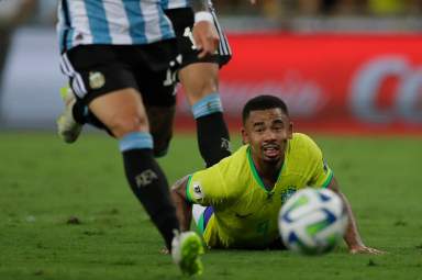 Eliminatorias: Líder Argentina tumba a Brasil y Venezuela hunde al colero Perú