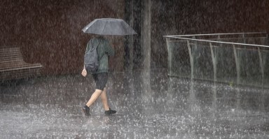 Nassau y Suffolk en emergencia por tormenta que causa inundaciones y fuertes vientos