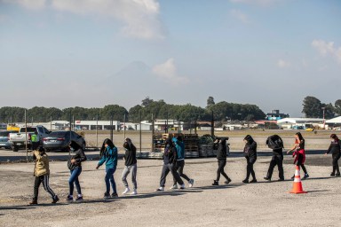 EEUU acelera las deportaciones de inmigrantes en la frontera