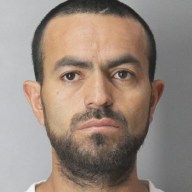 Hispano arrestado por robo de lavandería en North Merrick