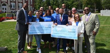 Vicepresidente Phil Ramos anuncia inversión de $347,500 en la Asociación de Maestros Latinos de Long Island