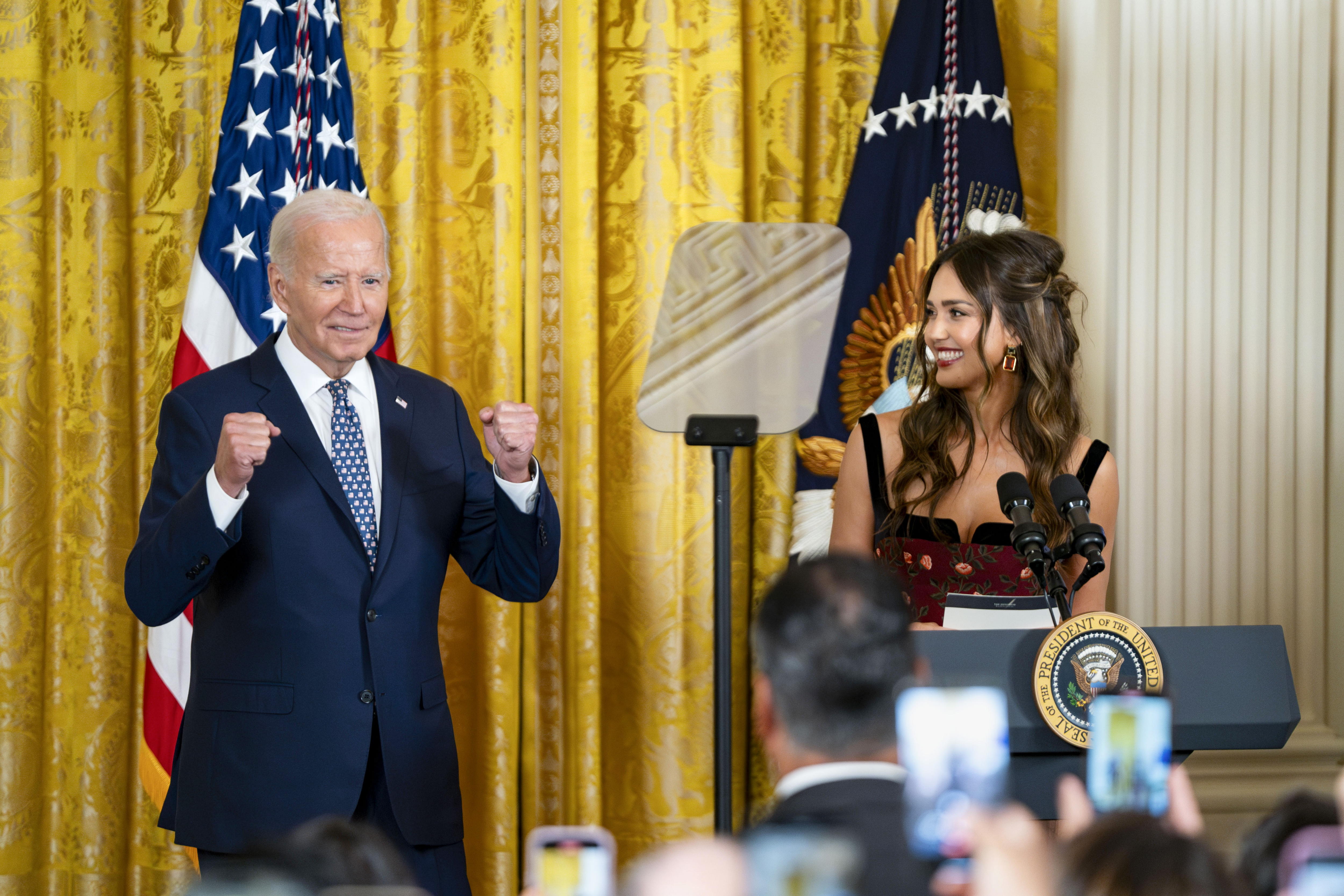 Biden asegura que los inmigrantes son "la sangre de Estados Unidos"